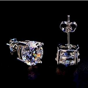 💎 Men’s Rhinestone Silver Stud Earrings 💎​